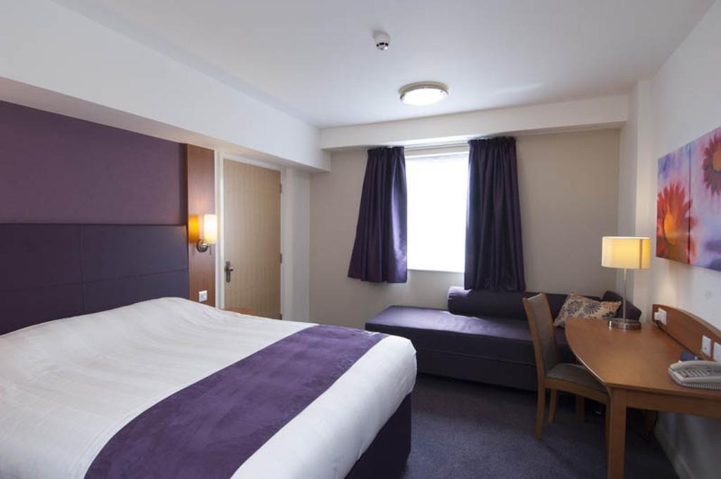 Premier Inn Birmingham Nec/Airport ビッケンヒル 部屋 写真