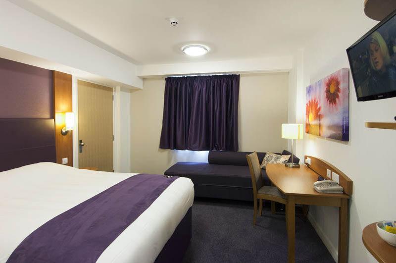 Premier Inn Birmingham Nec/Airport ビッケンヒル エクステリア 写真